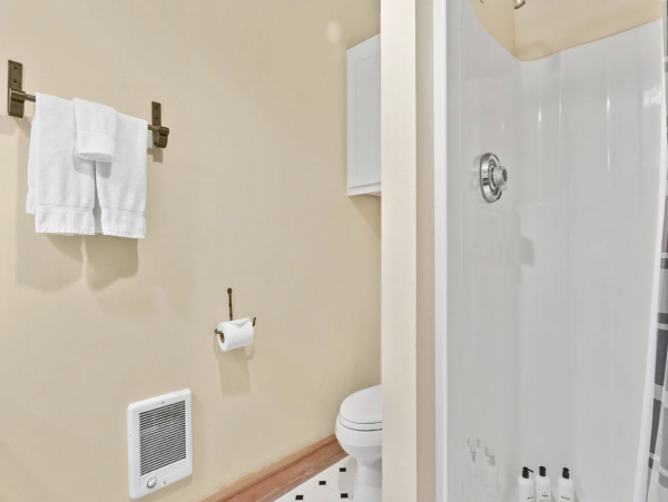 Spacious Five Bedroom Vacation Rental in Teton Village